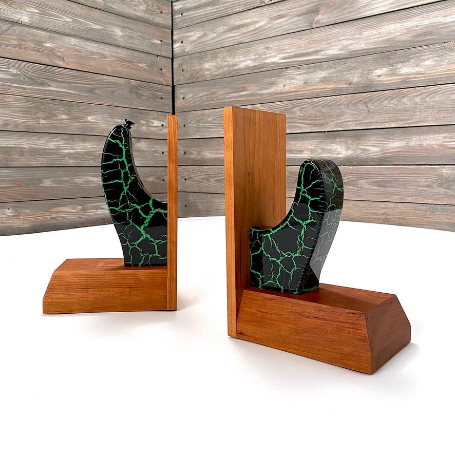 Green Crackle Electric Guitar Book Ends (02)